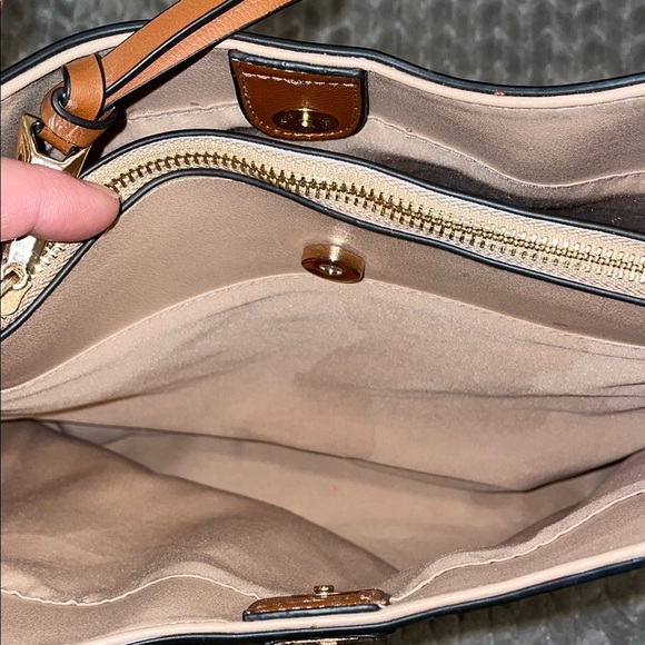 Anthropologie Dolce Vita Vegan/Faux Leather Elegant Black and Tan Handbag. - Picture 10 of 14